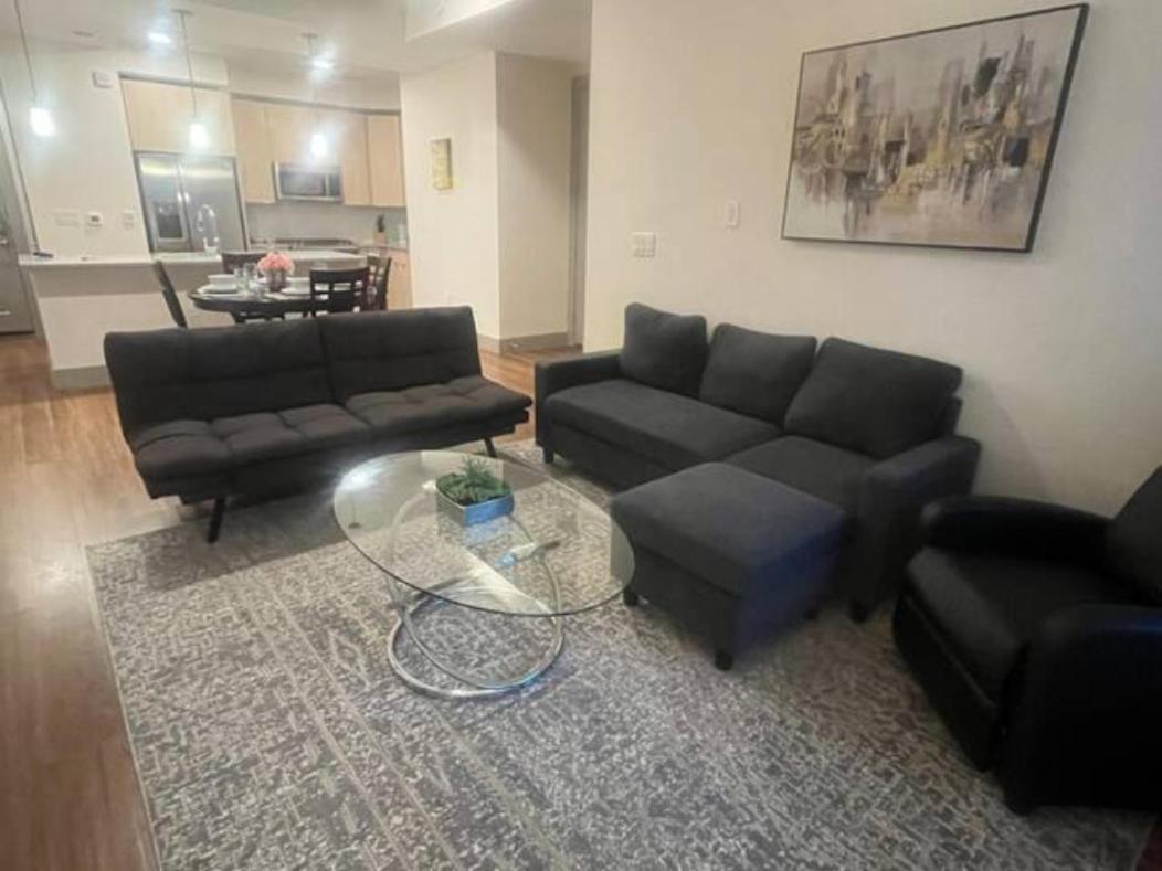 Resort-Style Apartments Near The Galleria Houston Room photo