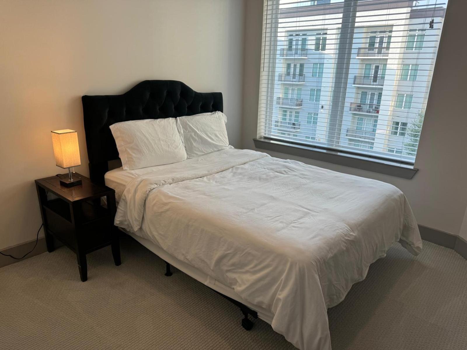 Resort-Style Apartments Near The Galleria Houston Room photo